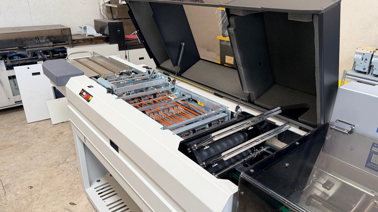 2014 BlueCrest/Pitney Bowes 3-Station Rival with Windows 7 – Only 1.9 Million Cycles!