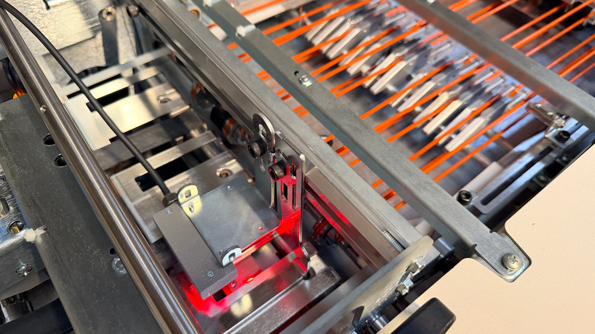 2014 BlueCrest/Pitney Bowes 3-Station Rival with Windows 7 – Only 1.9 Million Cycles!