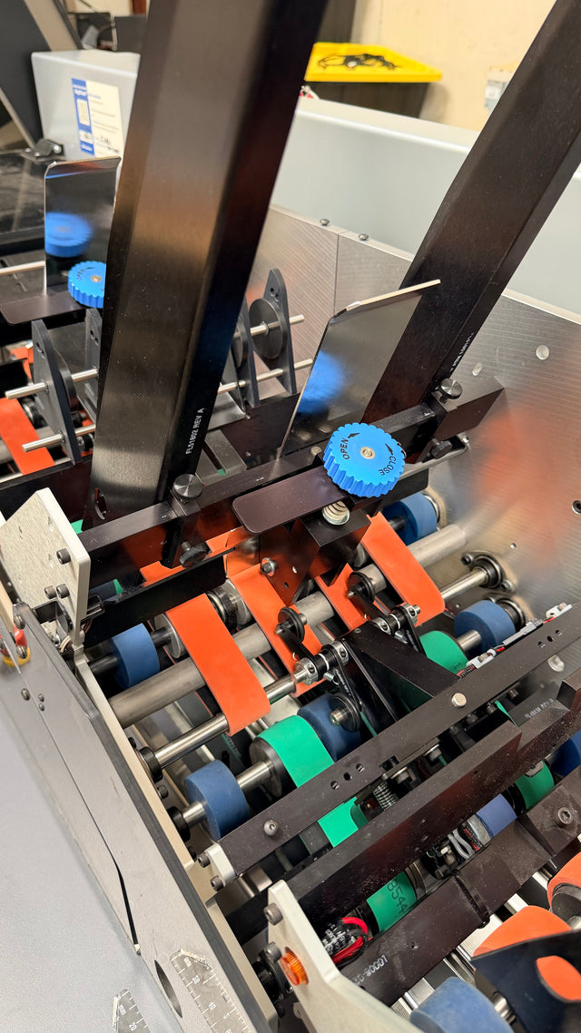 2014 BlueCrest/Pitney Bowes 3-Station Rival with Windows 7